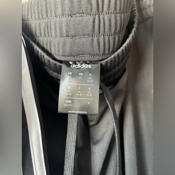 Adidas Jogger Tracksuit, Size XL/2XL - Picture 6 of 7